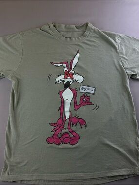 Warner Bros. Olive Green Short Sleeve Tee with Pink Cartoon Coyote Graphic
